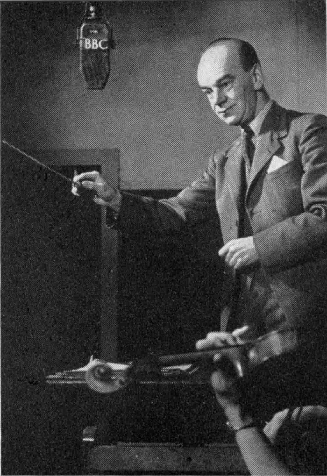 David Curry conducts